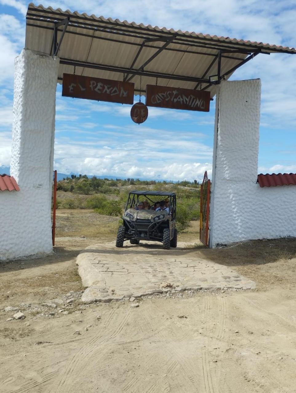 El Penon De Constantino - Tatacoa Hotel Villavieja Exterior foto